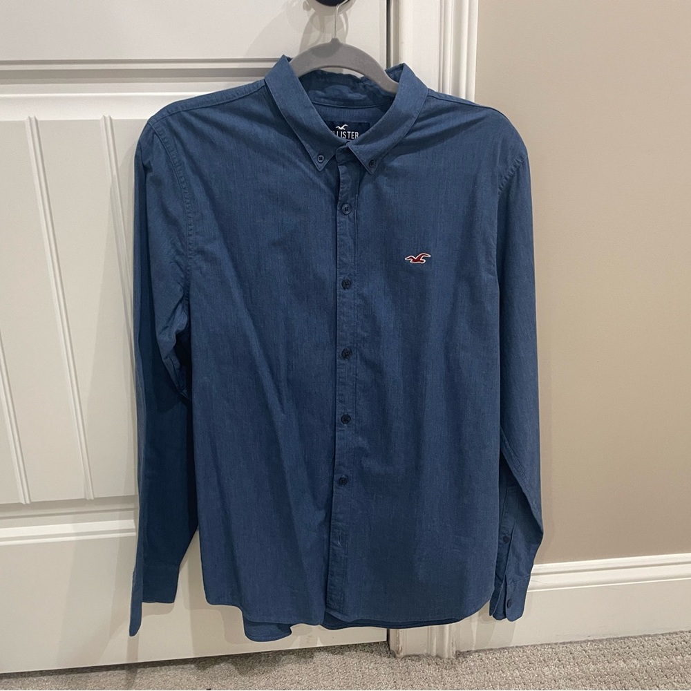 Hollister Men's Blue Shirt
